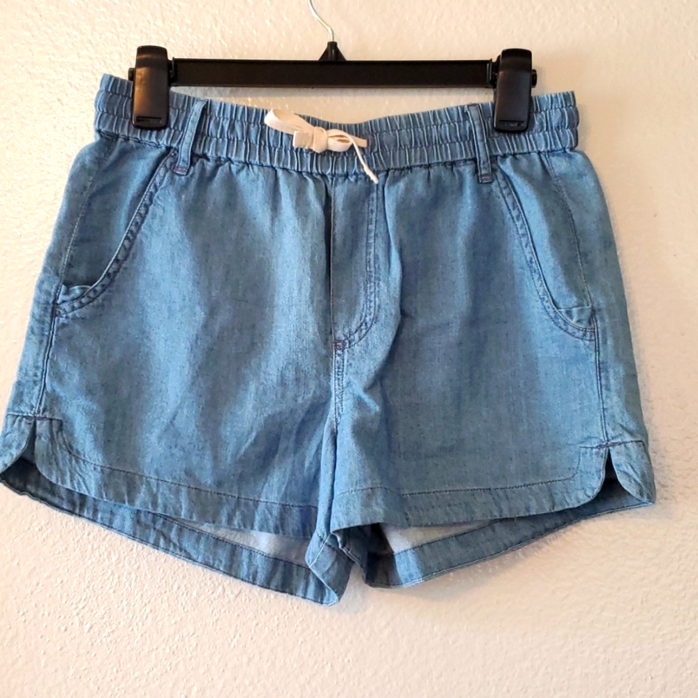Prana 100% organic cotton denim shorts